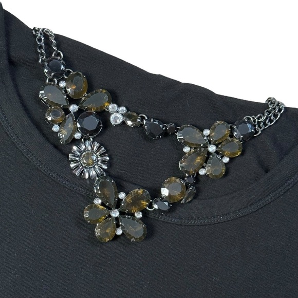 Large Flowers Faceted Rhinestone Faux Stone Silver Tone Statement Boho Necklace - Picture 5 of 14